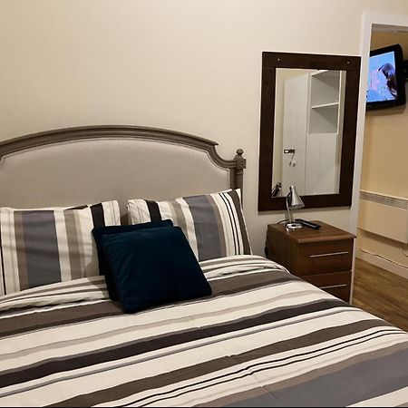 Aberdeen Stay Central 2-Bedrooms Apt-No Party ภายนอก รูปภาพ