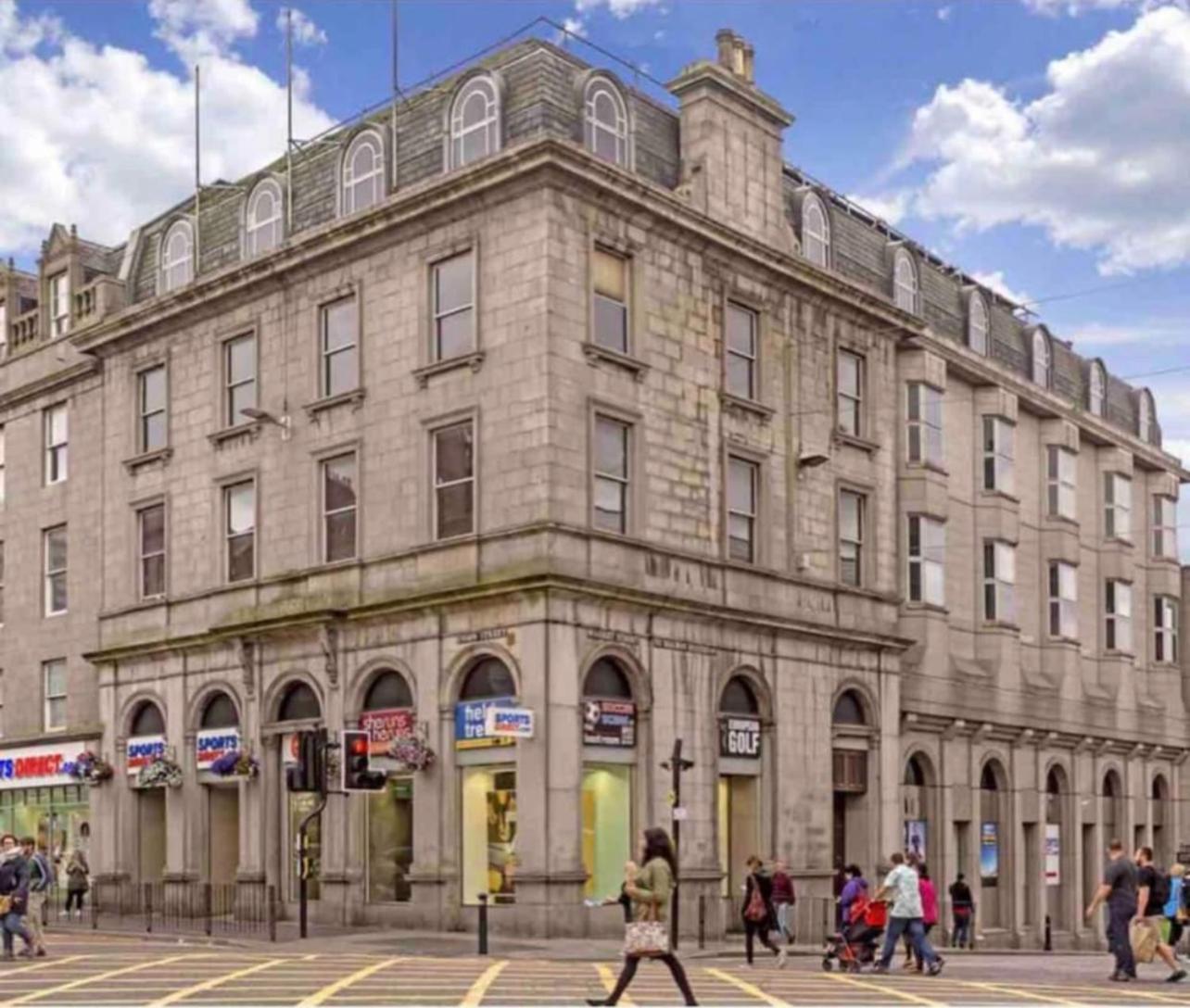Aberdeen Stay Central 2-Bedrooms Apt-No Party ภายนอก รูปภาพ